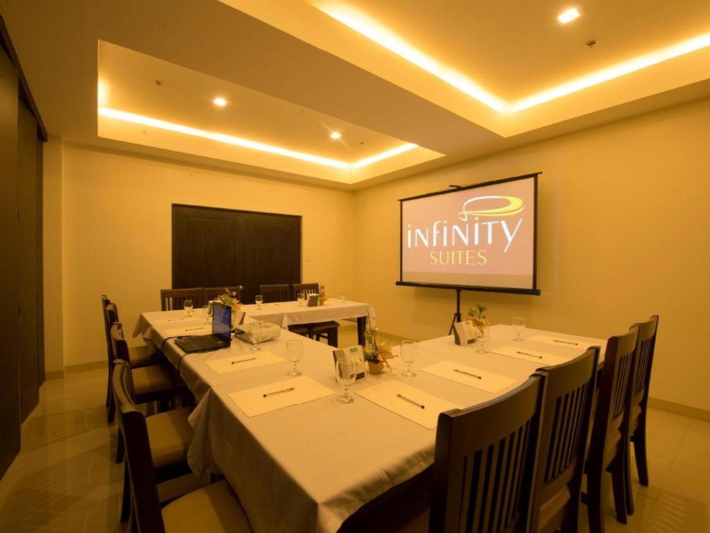 Infinity Suites Davao City Exterior foto